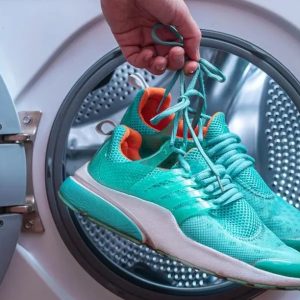 Giat_giay_the_thao_bang_may_giat_9bb3f036df