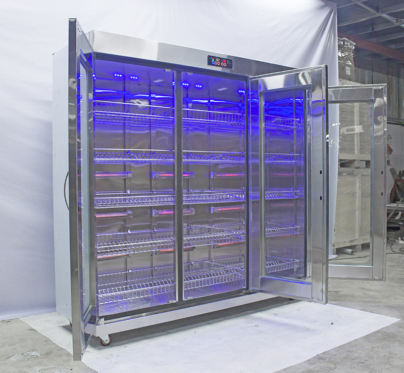 Máy Sấy Bát 1800L 3 Lớp Đối Lưu Bảng Điều Khiển Dùng 1000 Chiếc VinSunCom Máy Sấy Bát 1800L 3 Lớp Đối Lưu Bảng Điều Khiển Dùng 1000 Chiếc VinSunCom